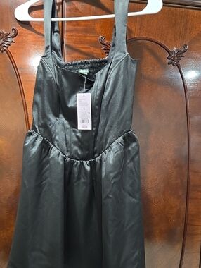 Black Satin Sleeveless Party Dress